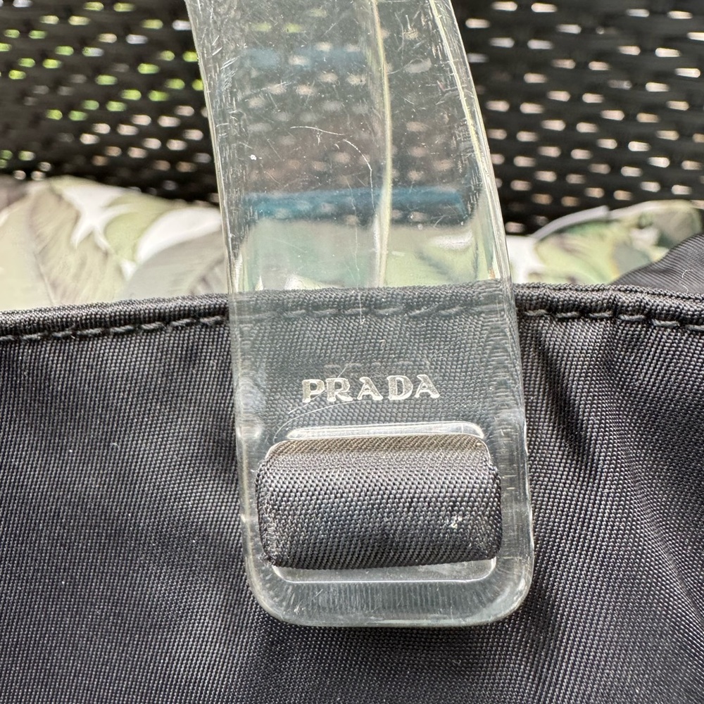 🌺❤️‍🔥❤️‍🔥 “Runway” Prada Nylon bag with Lucite Handles. ❤️‍🔥❤️‍🔥❤️‍🔥